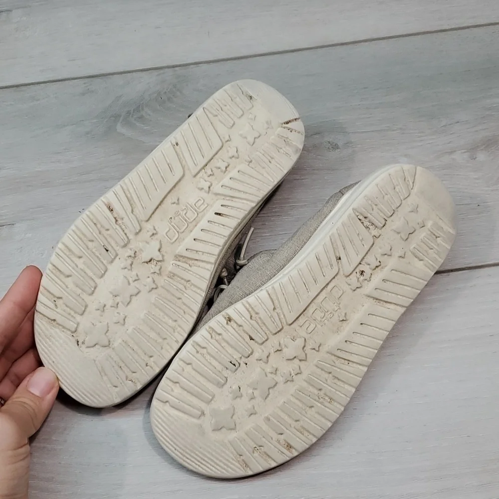 Hey Dude Kids Wendy Youth Linen Beige Loafer Flats shoes sz K12
